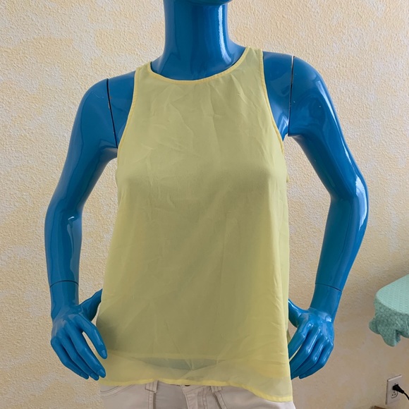 Divided Tops - Divided  yellow top